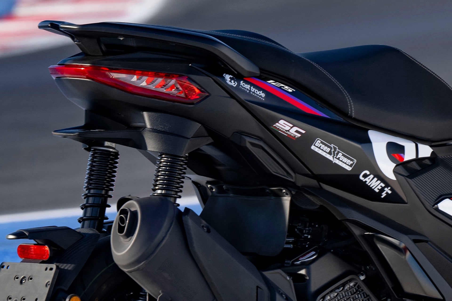 Investom moto Zlín, Aprilia SR GT Replica 125