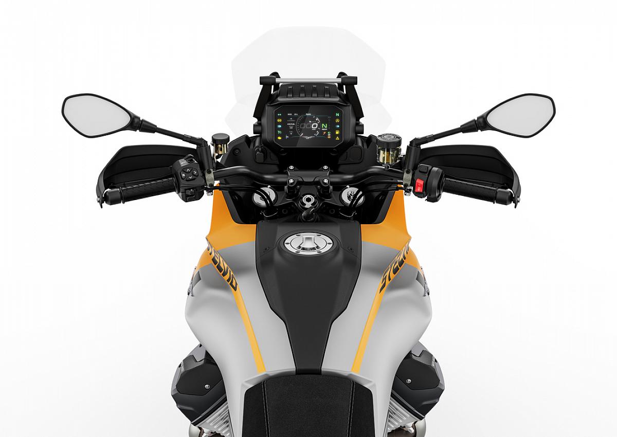 Investom moto Zlín, Moto Guzzi Stelvio