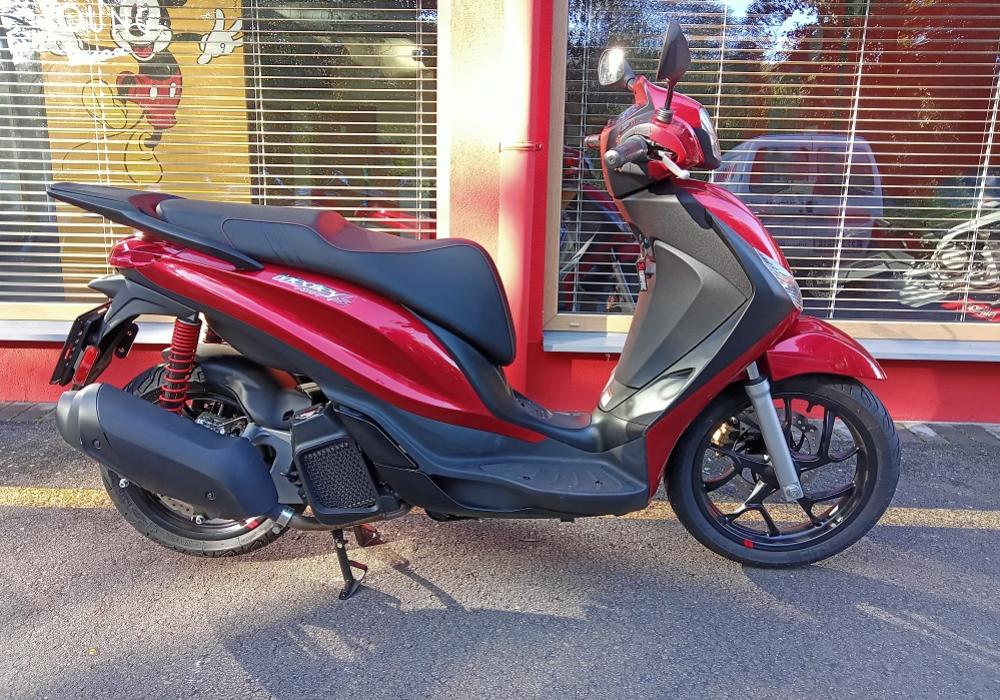Piaggio Medley S 125 ABS, investom moto Zlín, skútr, B