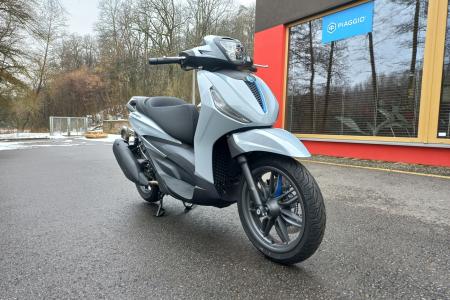 Investom moto Zlín, Piaggio Beverly S 310