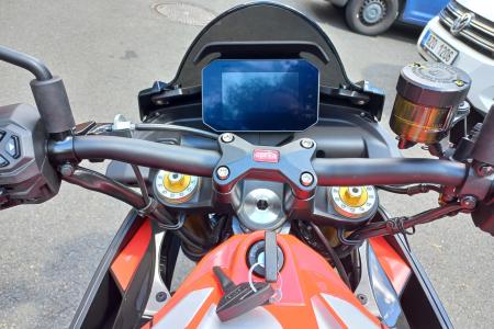 Investom moto Zlín, Aprilia Tuono 660 Factory