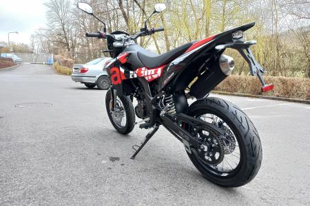 Investom moto Zlín Aprilia SX125