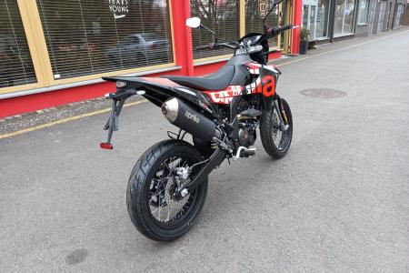 Investom moto Zlín Aprilia SX125