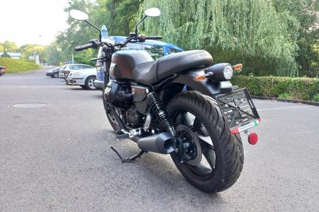 Investom moto Zlín, Moto Guzzi V7