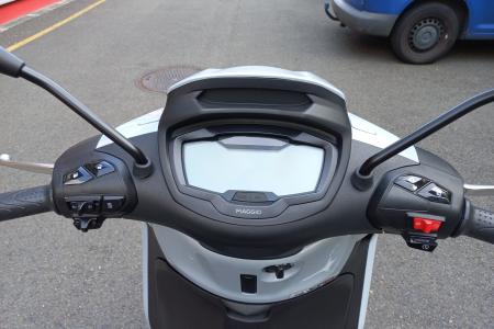 Investom moto Zlín, Piaggio Beverly S 310