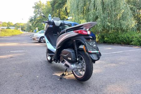 Investom moto Zlín, Piaggio Medley 125 