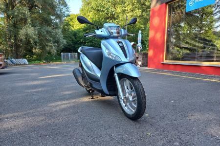 Investom moto Zlín, Piaggio Medley 125 
