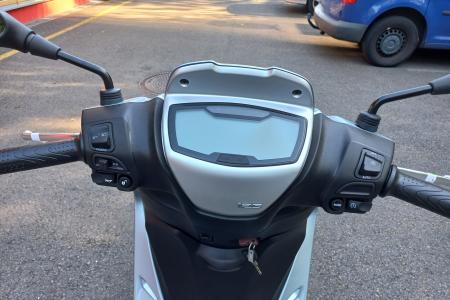 Investom moto Zlín, Piaggio Medley 125 