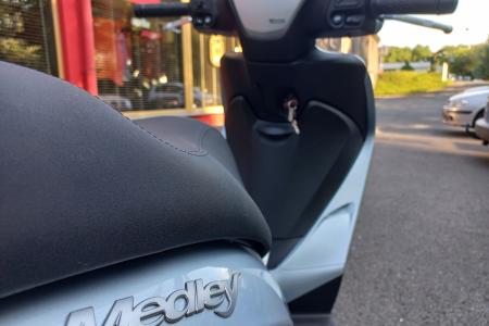Investom moto Zlín, Piaggio Medley 125 