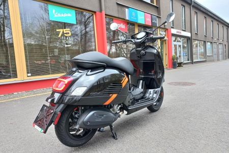 Investom moto Zlín Vespa GTV 300