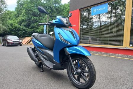 Investom moto Zlín, Piaggio Beverly S 310 