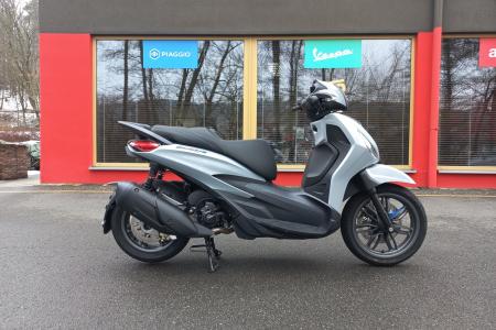 Investom moto Zlín, Piaggio Beverly S 310