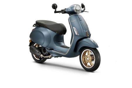 Investom moto Zlín, Vespa Primavera 125 Officina 8