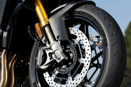 Investom-moto Zlín Tuono 660 Factory