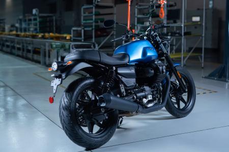 Investom moto Zlín, Moto Guzzi V7 Stone