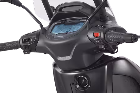 Investom moto Zlín, Piaggio Beverly S 400