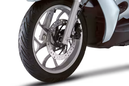 Investom moto Zlín, Piaggio Medley 125