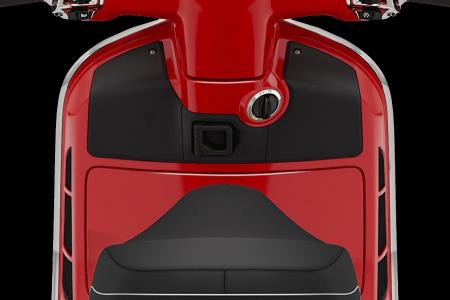 Investom moto Zlín, Vespa GTS 125 Super