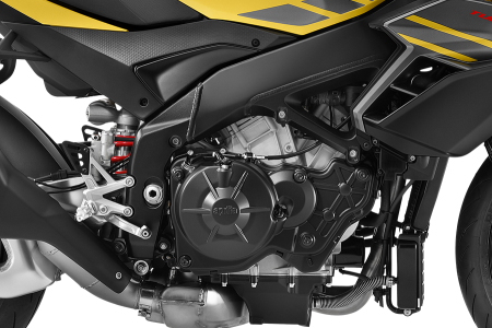 Investom moto Zlín, Aprilia Tuono V4